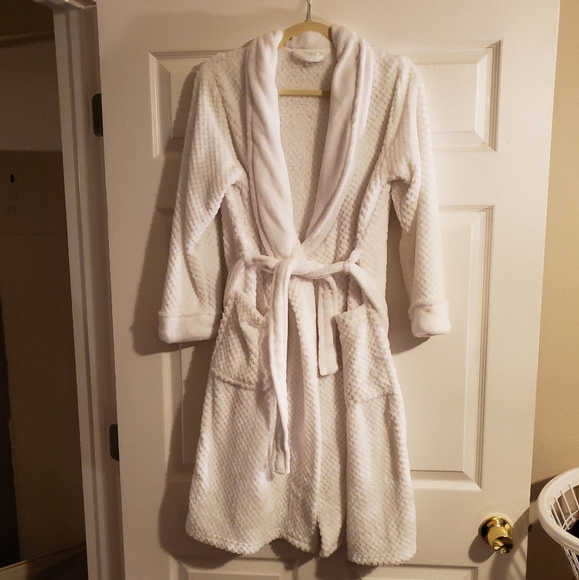 Ulta Beauty Other - Ulta minky robe